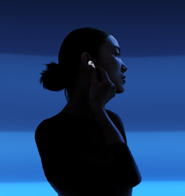سماعات AirPods 4