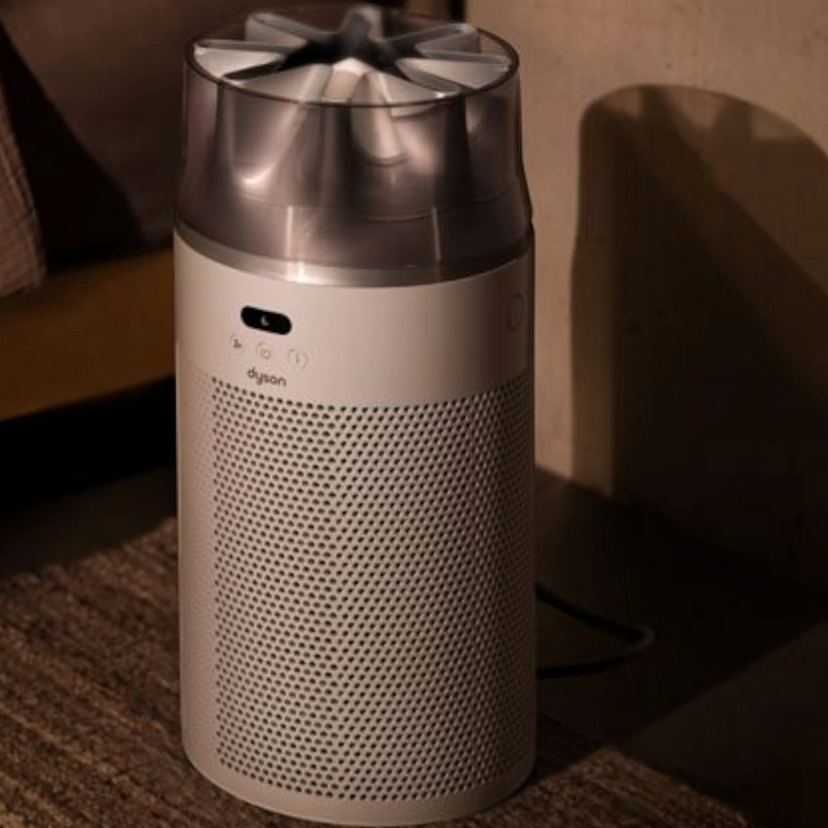 Dyson HushJet Purifier Compact, White/Silver lifestyle
